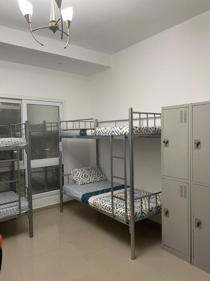 Brand New Boys Hostel 5 Min Walk From Burjuman Metro Station Exit-4 With All Brand New Furnishings & Free Facilities Dubai Esterno foto